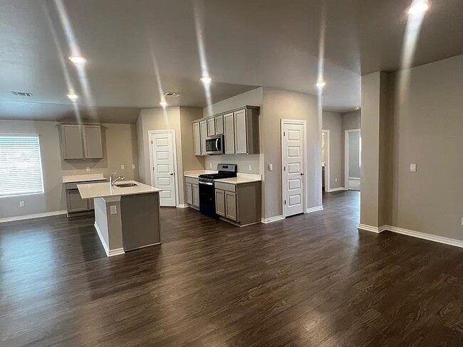 Building Photo - 2765 Alice Wy