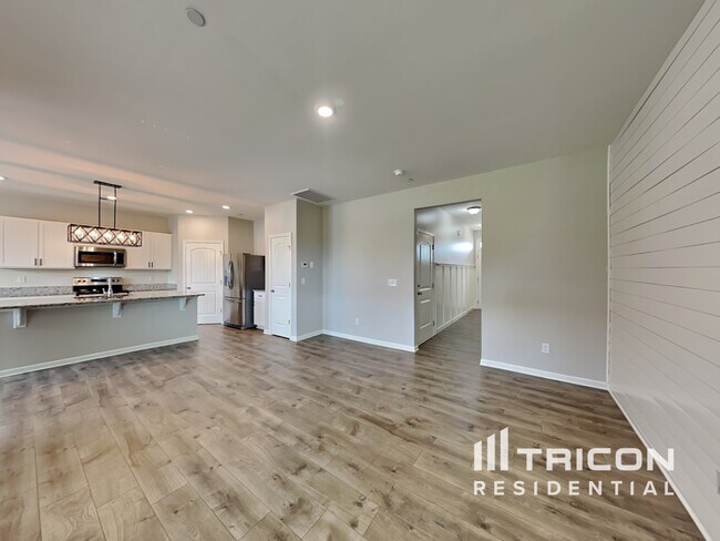 Building Photo - 9173 War Eagles Way