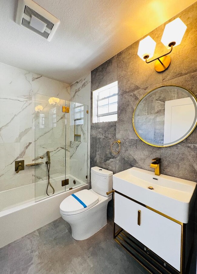 Building Photo - 4173 El Camino Real