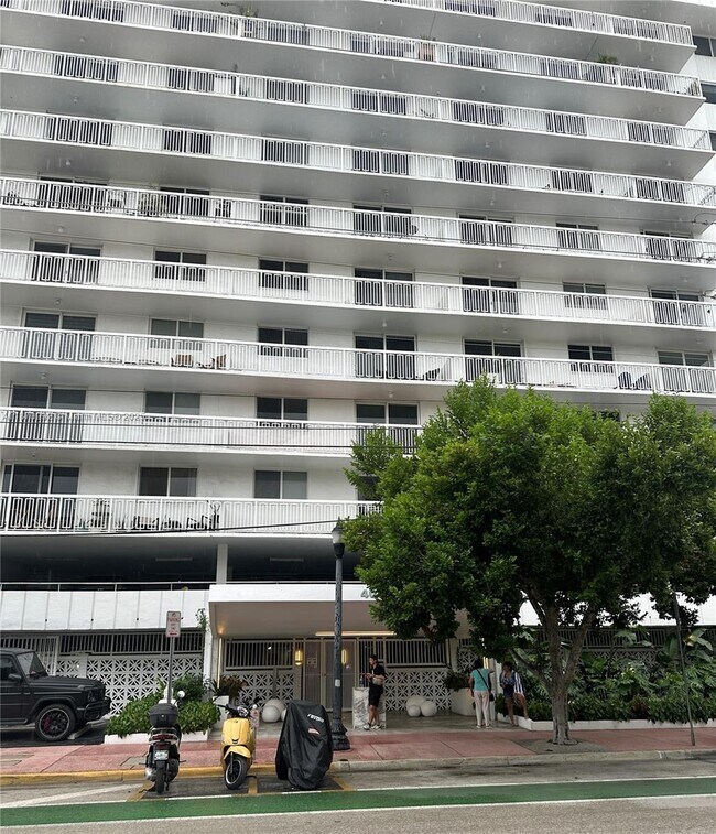 Primary Photo - 401 Ocean Dr