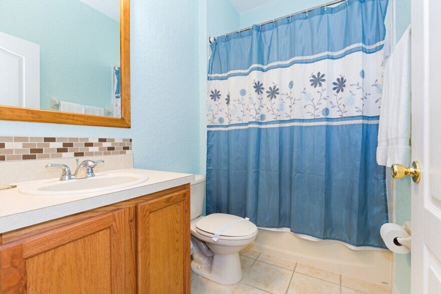 Building Photo - 459 Birkdale St