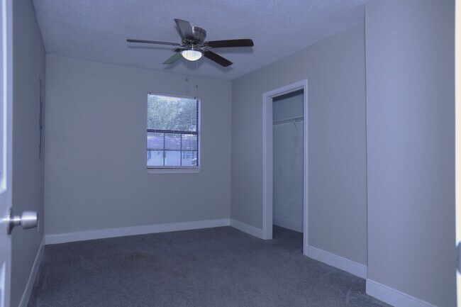 Building Photo - 1117 County Rd 515