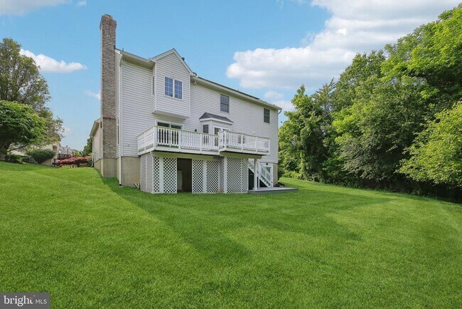 Building Photo - 2042 Clarkson Dr