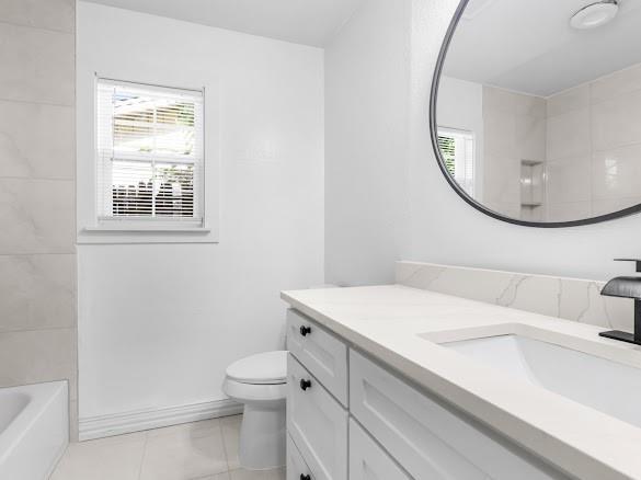 Building Photo - 10124 Shayna Dr