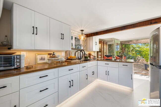 Building Photo - 575 S Calle Ajo