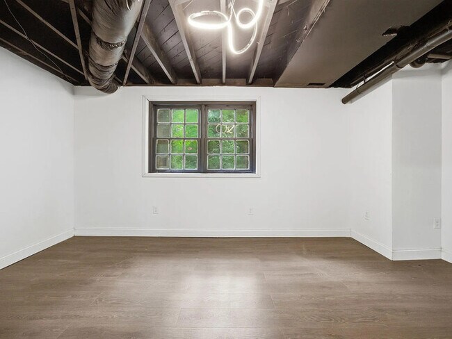Building Photo - Earn Wealth While Leasing – Like a Homeowner – Lease to Own
