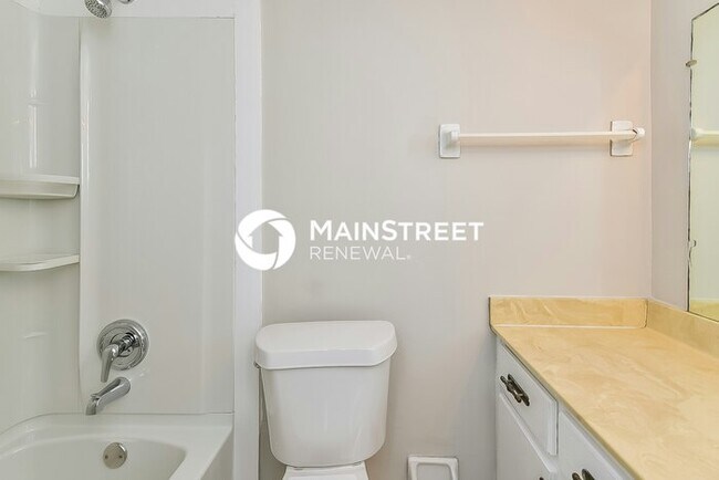 Building Photo - 3 Bedroom Pet-Friendly Home in Millington, TN with Main Street Renewal