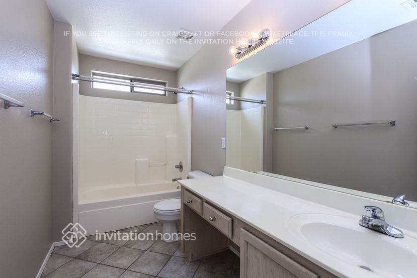 Building Photo - 16180 N 159th Ave