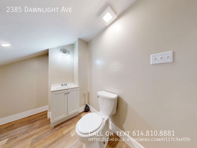 Building Photo - 2385 Dawnlight Ave