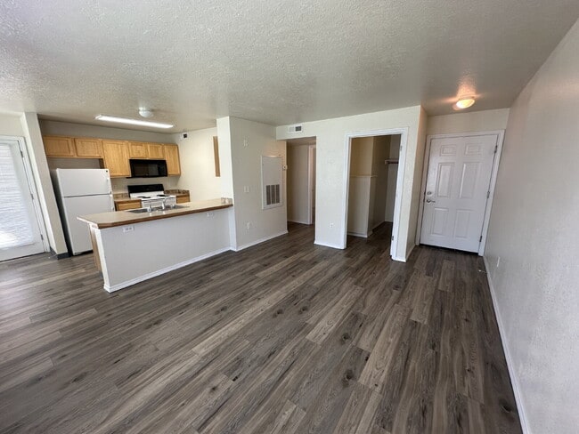 Building Photo - 11839 Cloverbrook Ln