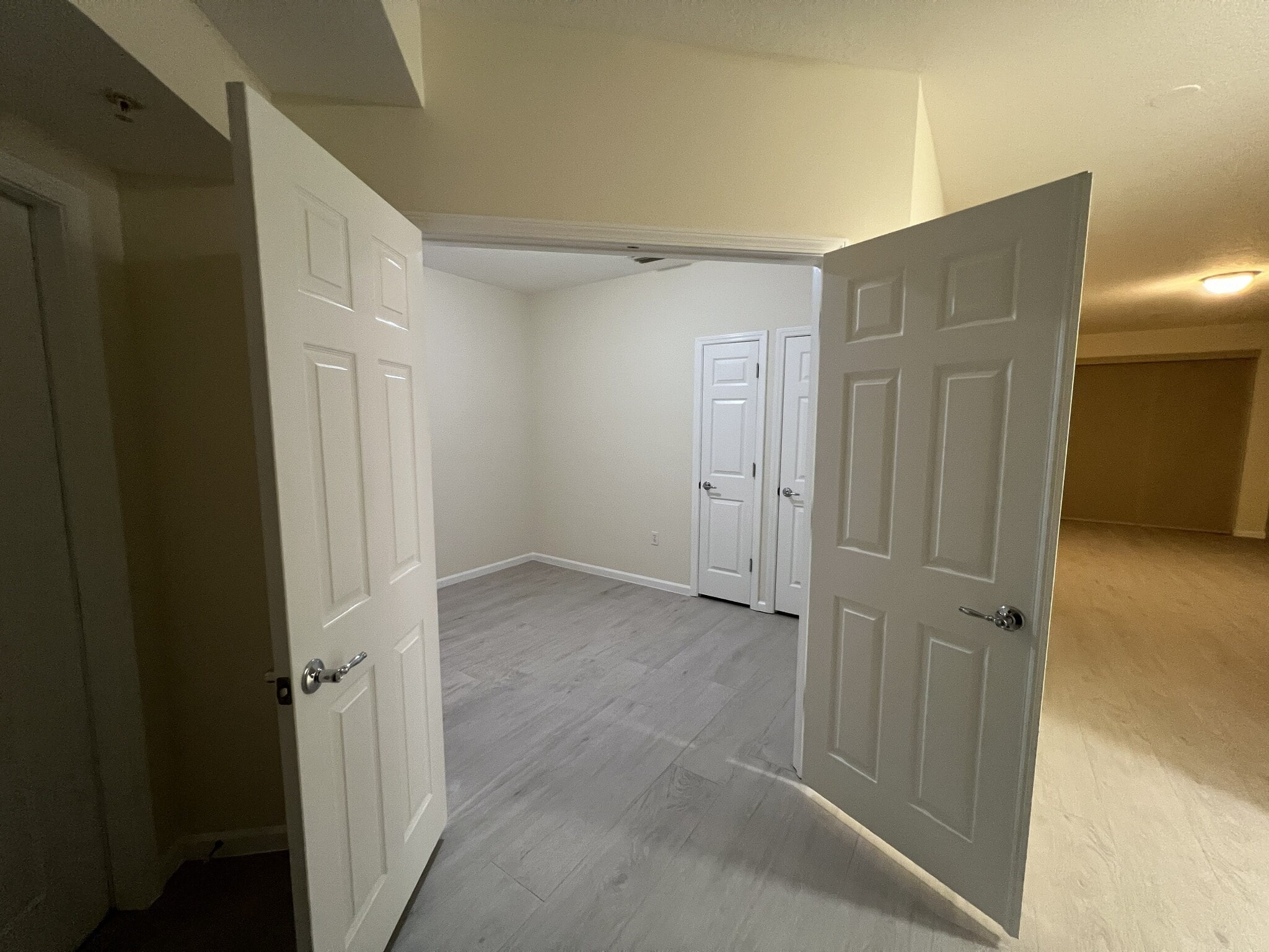 Building Photo - 2128 River Turia Cir