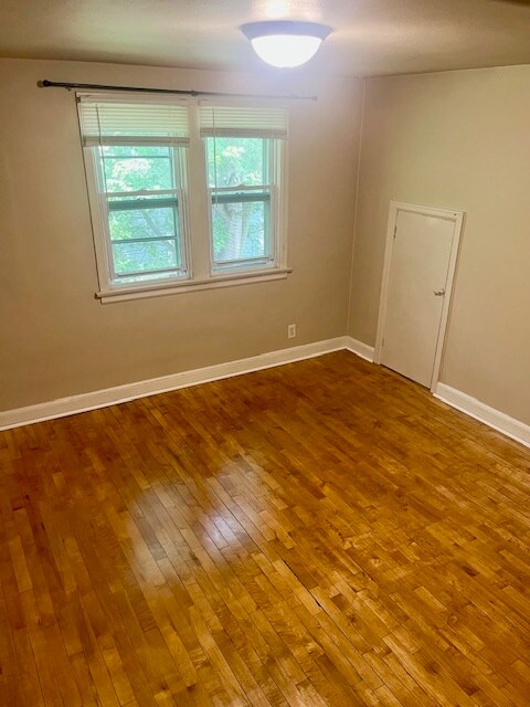 2nd Bedroom - 819 W Commercial St