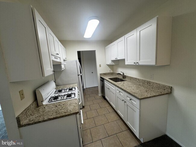 Building Photo - 120 N Bethlehem Pike