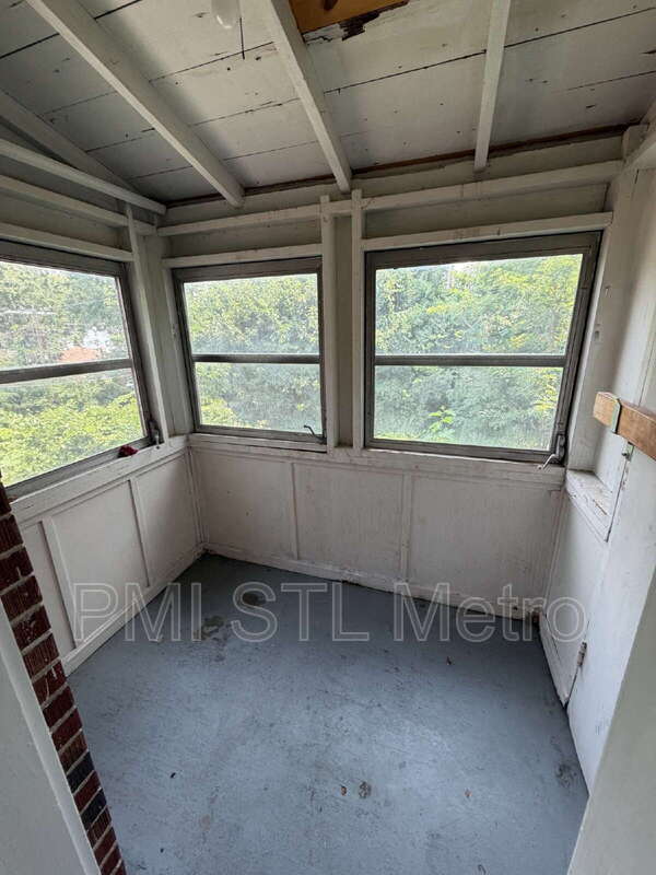 Building Photo - 5336 Fletcher St