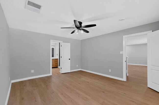 Building Photo - 1410 Thistle Cir