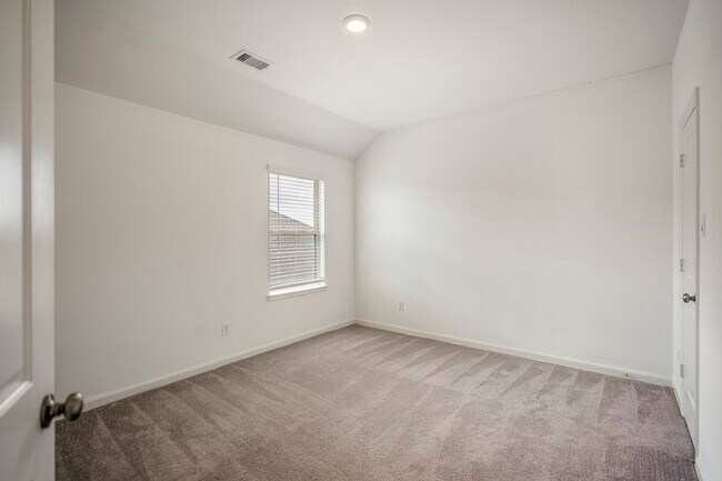 Building Photo - 4903 Chestnut Valley Ln