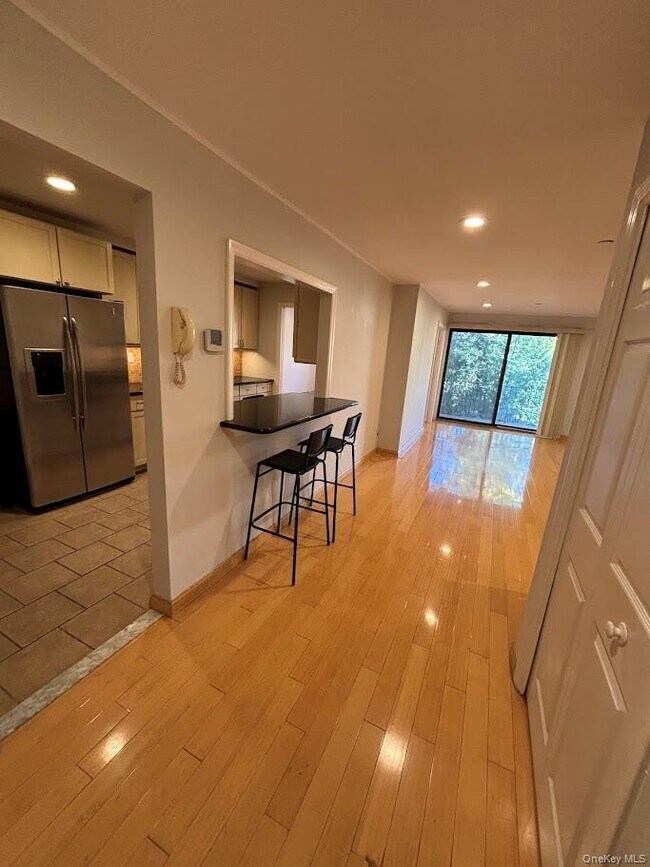 Building Photo - 508 Central Park Ave