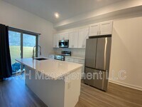 Building Photo - 976 N 45th St