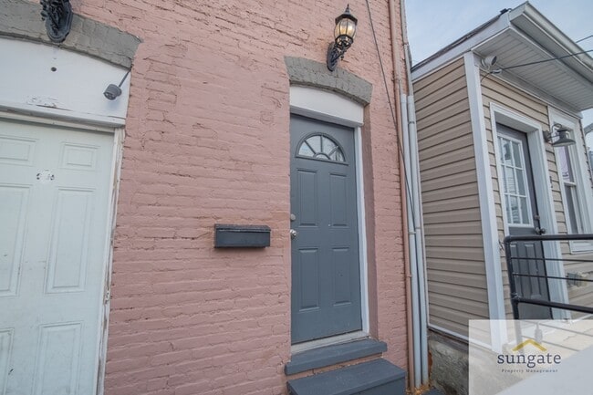 Building Photo - 4032 Falls Rd