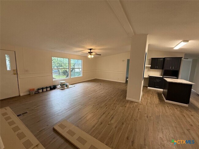 Building Photo - 532 Grandview Bend