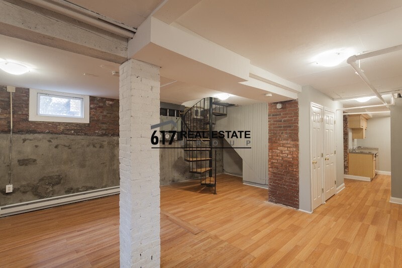 Building Photo - 38 Cherry St