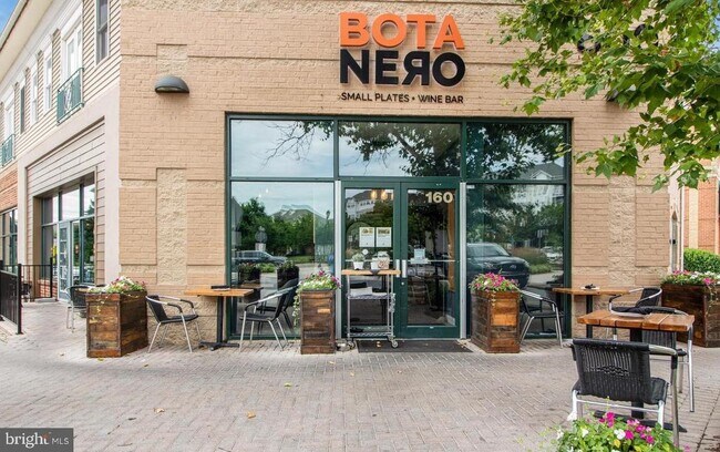 Building Photo - 913 Pleasant Dr