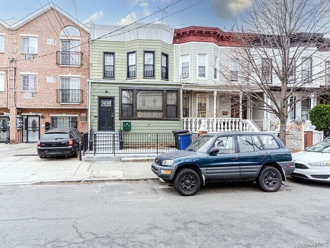 Building Photo - 282 E 38th St