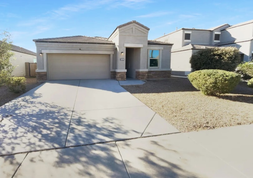 Primary Photo - 30709 W Indianola Ave