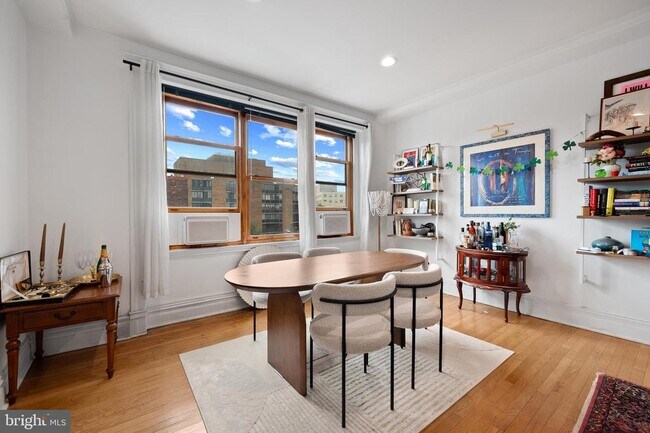Building Photo - 1514 17th St NW