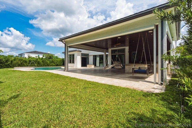 Building Photo - 17130 Magnolia Estates Dr