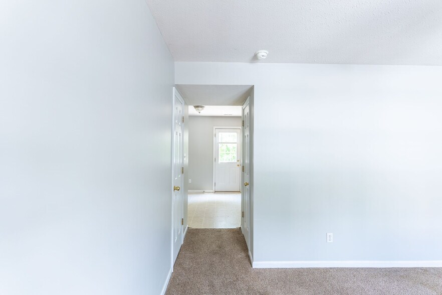 Building Photo - 1074 Blane Dr