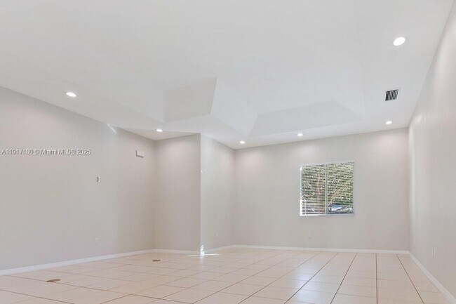 Building Photo - 8365 SW 131st St