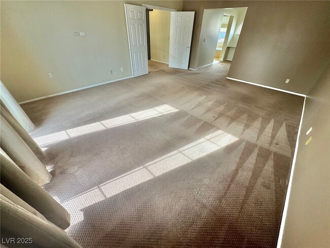 Building Photo - 8240 Tivoli Cove Dr