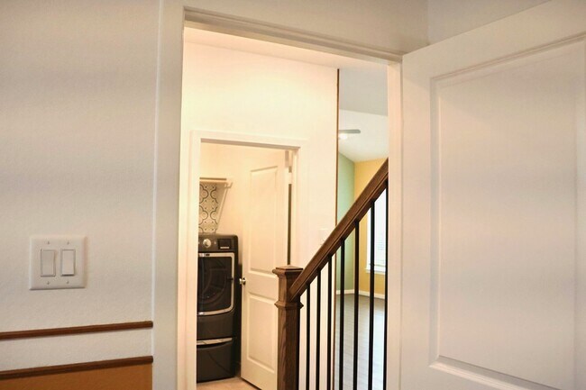 Building Photo - 17631 Carnation Gln Dr