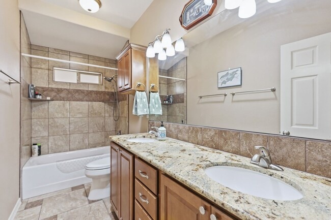 Building Photo - Prestine 4 bedroom home near the Golf Course