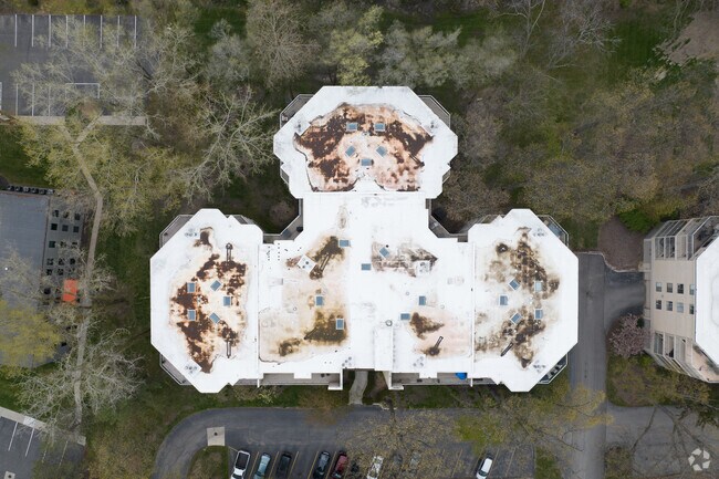 Aerial Photo - Oak Alley Court Condominiums