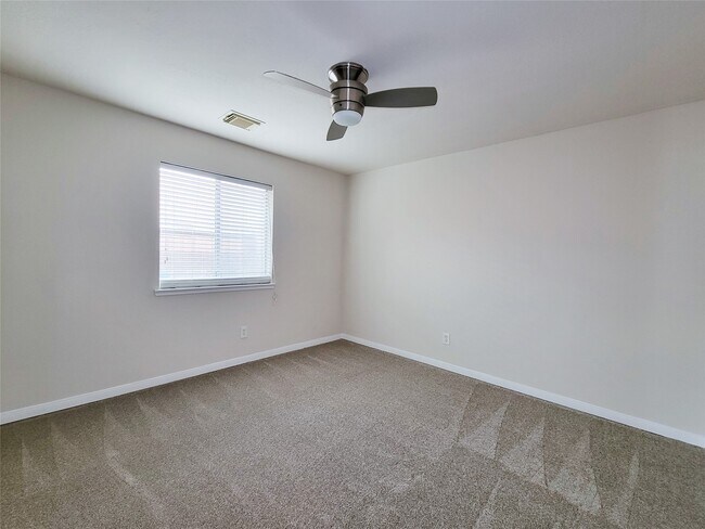 Building Photo - 8410 Major Blizzard Dr