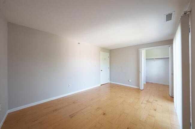 Building Photo - 1 Richdale Ave