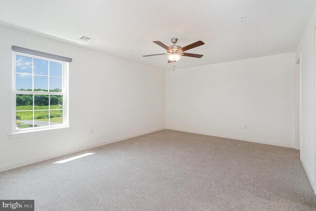Building Photo - 1708 Fairmont Dr