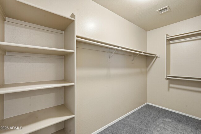 Building Photo - 3032 E Denim Trail