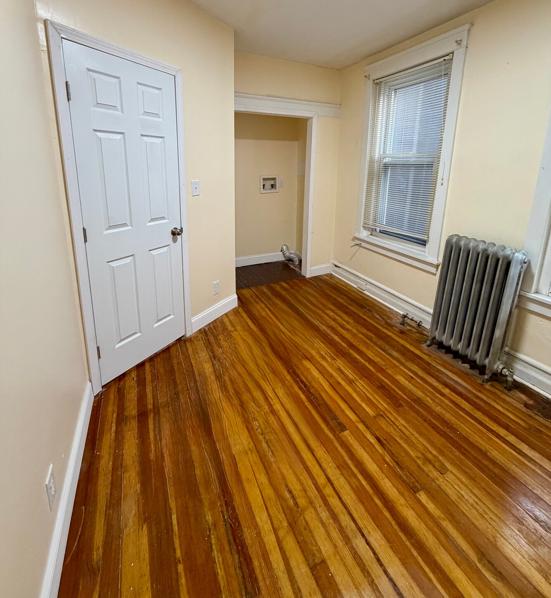 Building Photo - 147 W Buttonwood St