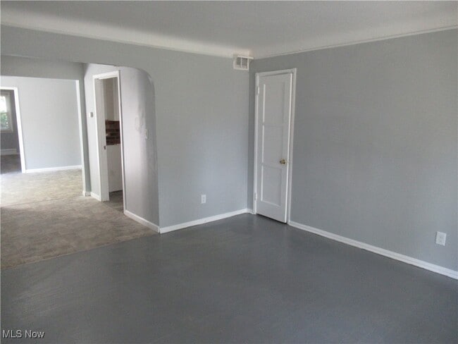 Building Photo - 14314 Viola Ave