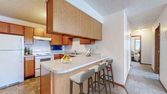 Building Photo - University Place