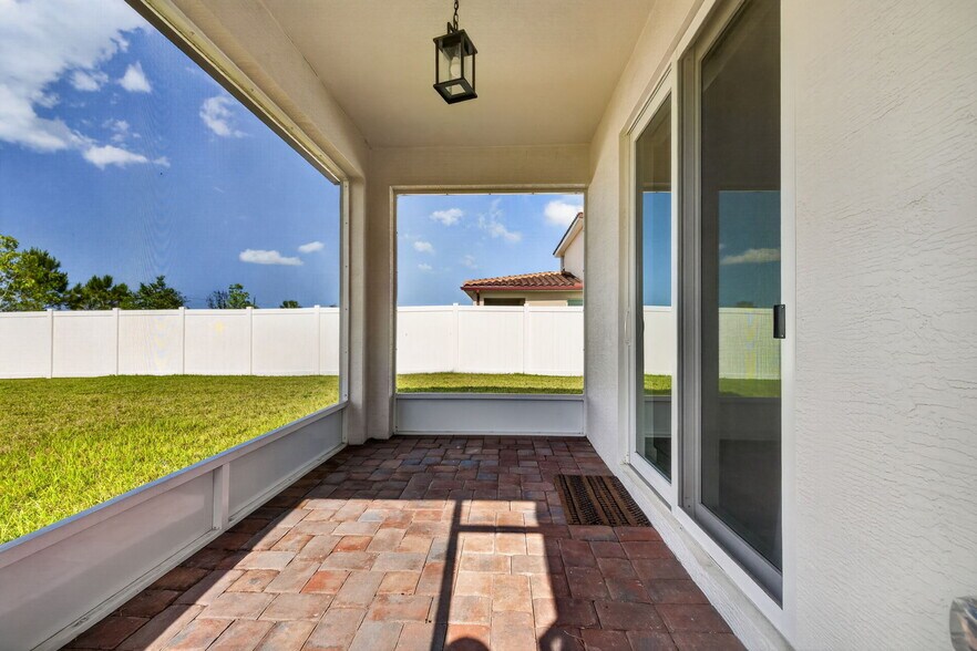 Building Photo - 13275 NW Copper Creek Dr