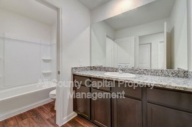 Building Photo - 18640 Quiet Range Dr