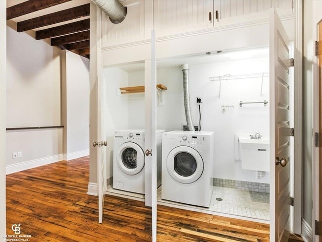 Building Photo - 804 Lapeer Avenue Unit B