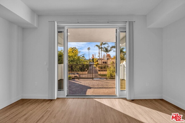 Building Photo - 4114 Vantage Ave