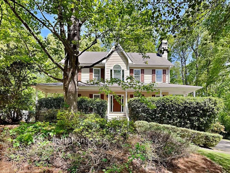 Primary Photo - 203 Dene Dr