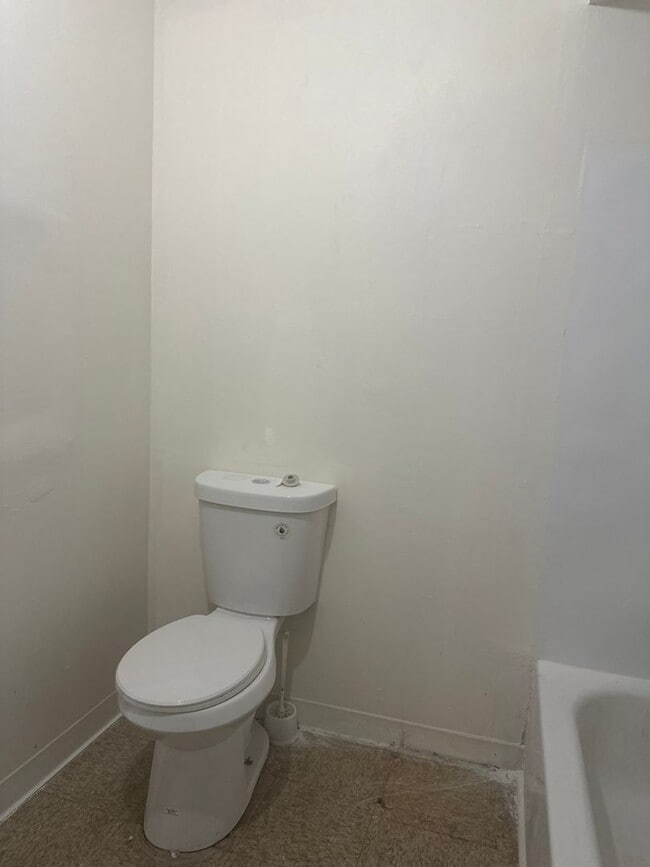 Building Photo - 85-87-87 Pullman Ave