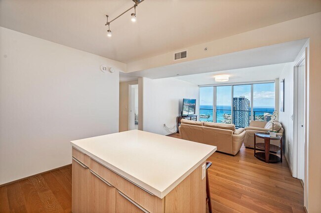 Building Photo - Symphony Honolulu - Furnished 2BR, High Floor